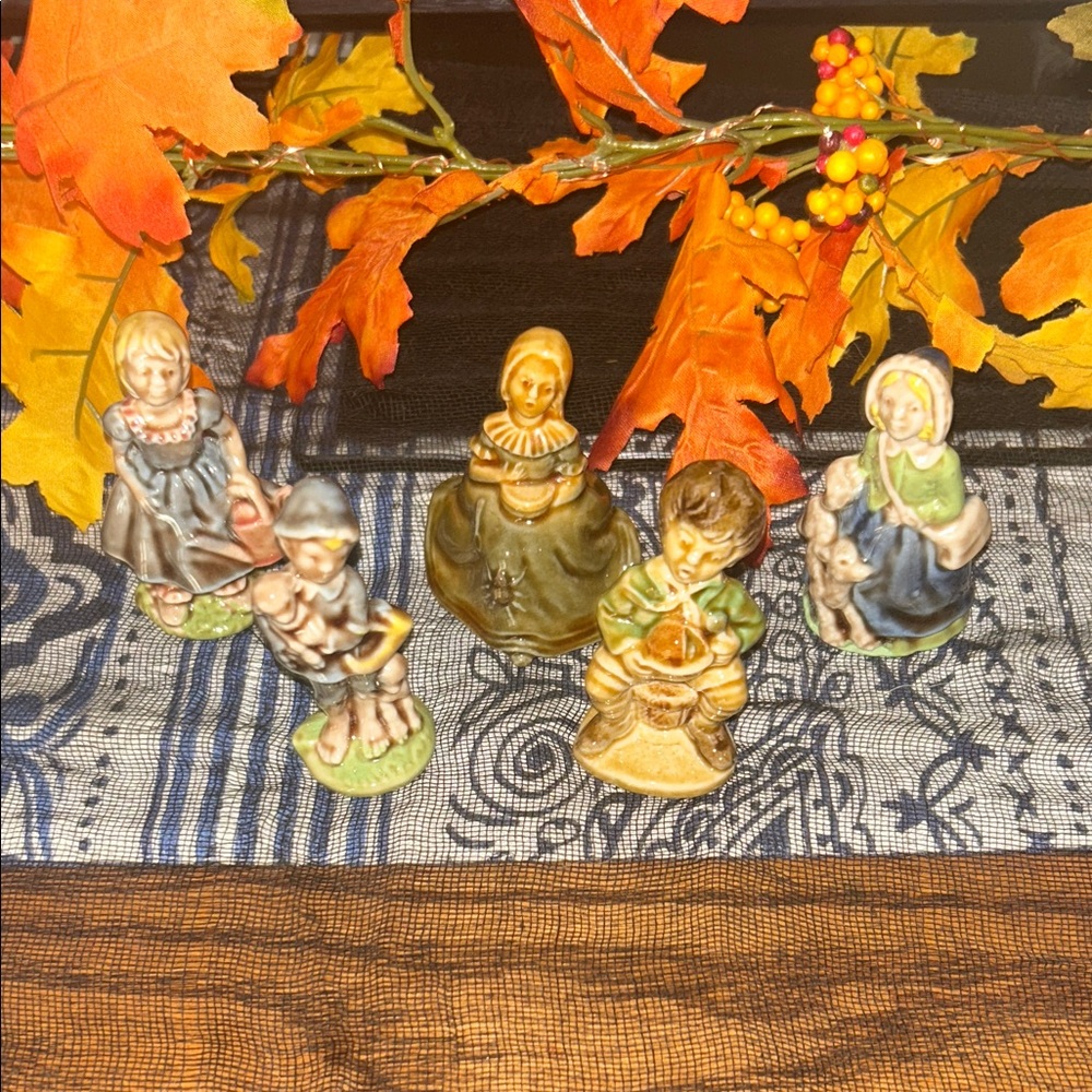 Wade Whimsies Nursery Rhyme Figurines